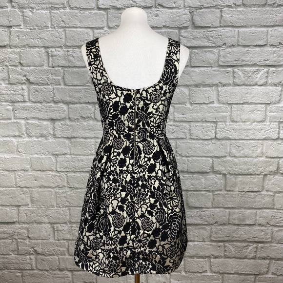 Francesca's Metallic Floral Cocktail Dress - Picture 5 of 6